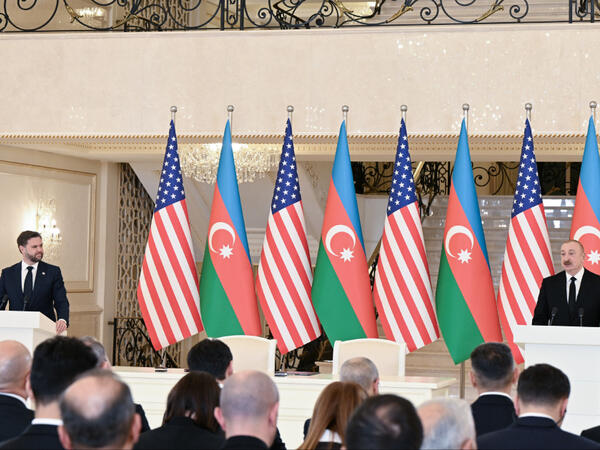 İlham Əliyev və Ceyms Devid Vens mətbuata bəyanatlarla çıxış ediblər - <span class="color_red">FOTO</span>