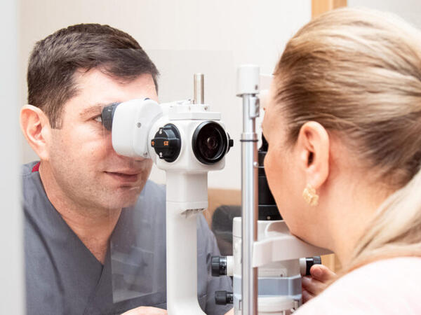 Gözləri qurudurmuş - Hamıda var - Oftalmoloq AÇIQLADI