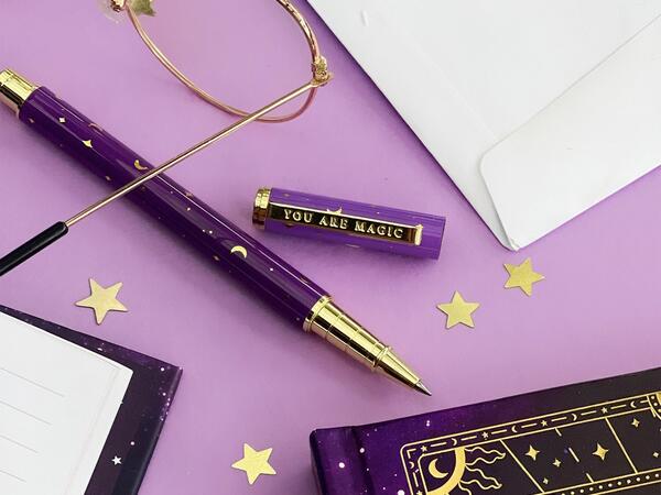 İmtahanda kömək vəd edən "sehrli qələmlər" satılır – Həqiqət yoxsa reklam?