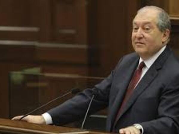 “Sarkisyanı kiçiltmək olmaz – müharibələr artıq texnologiya üzərindən gedir"