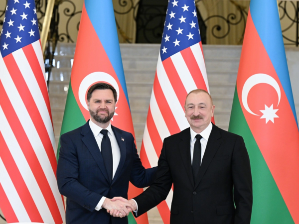 "ABŞ vitse-prezidenti İlham Əliyevin liderliyinə yüksək qiymət verdi”
