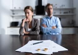 Ailələr niyə tez-tez dağılır? - Boşanmaların əsas SƏBƏBLƏRİ