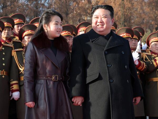 13 yaşlı qızını varis elan edəcək - <span class="color_red">FOTO</span>