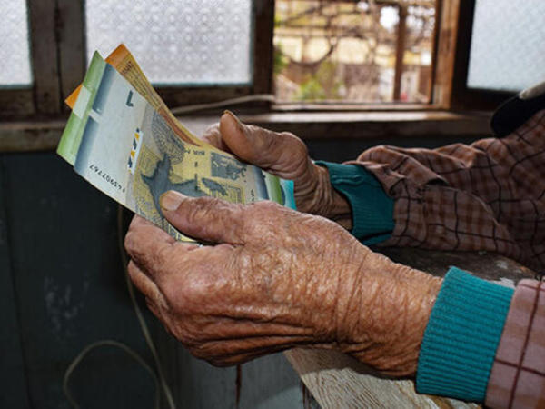Vəfat edən şəxsin pensiyasını hansı hallarda almaq OLAR?