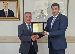 66 yaşlı məsləhətçi sektor müdiri OLDU