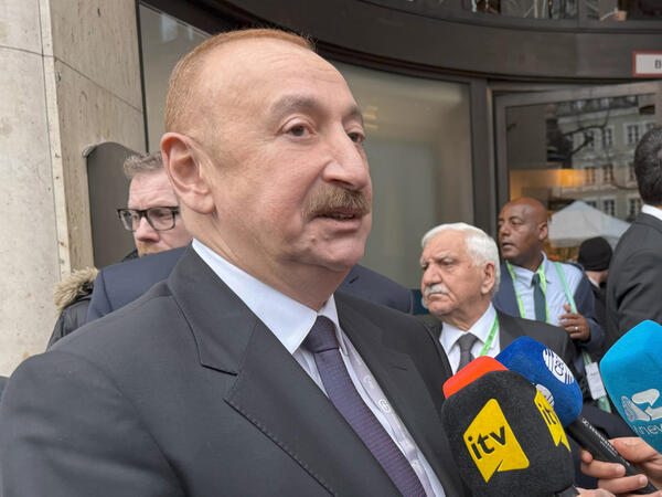 Prezident: Bu gün Azərbaycan həm Şərqdə, həm də Qərbdə ehtiyac duyulan ölkədir