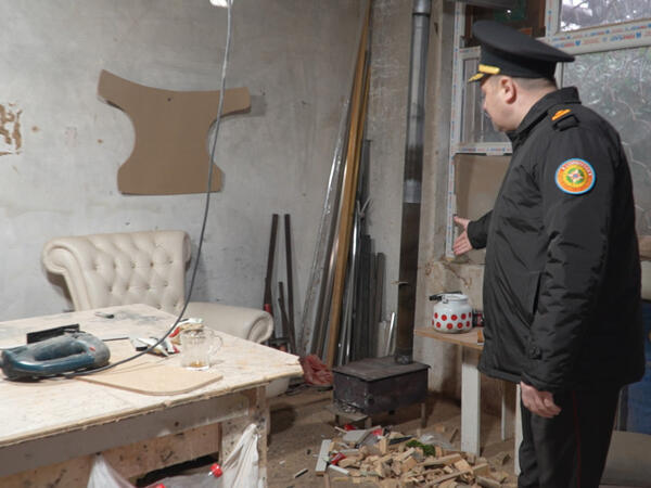 Yanğın təhlükəli mebel sexinin fəaliyyəti dayandırıldı