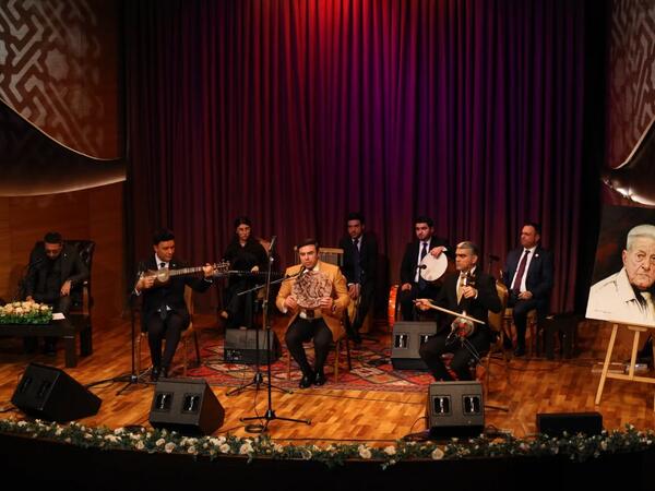 Xalq artisti Əlibaba Məmmədovun xatirə gecəsi keçirilib - FOTO