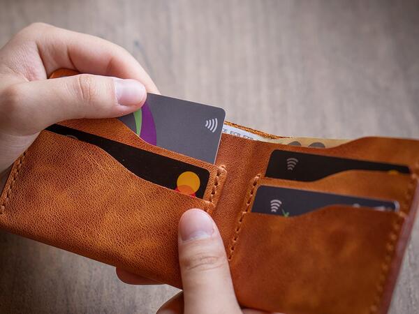 Almaniyada bahalıq: İstehlakçılar ən çox nədə qənaət edir?