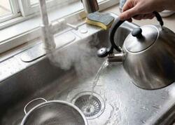 Mətbəx çanağına qaynar su tökənlərin nəzərinə: Xərcə düşə bilərsiniz