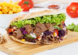 Alman mütəxəssisdən gözlənilməz açıqlama: Dönər ən sağlam nahar yeməyi imiş