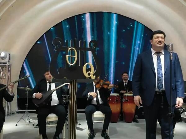 Azərbaycanlı müğənninin toyda səsi BATDI