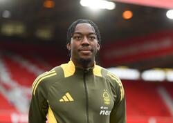 "Nyukasl"ın futbolçusu: "Qarabağ" qeyri-adi komandadır"