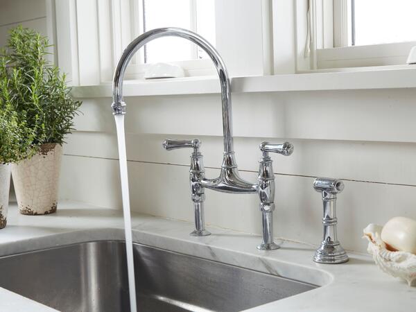 Suyun qiyməti ilə bağlı rəsmi <span class="color_red">açıqlama</span>