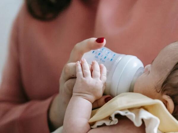 Nestlé səhmləri uşaq qidası qalmaqalına görə minimuma enib