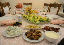 İftar süfrəsi üçün ləzzətli və zəngin menyu TƏKLİFLƏRİ