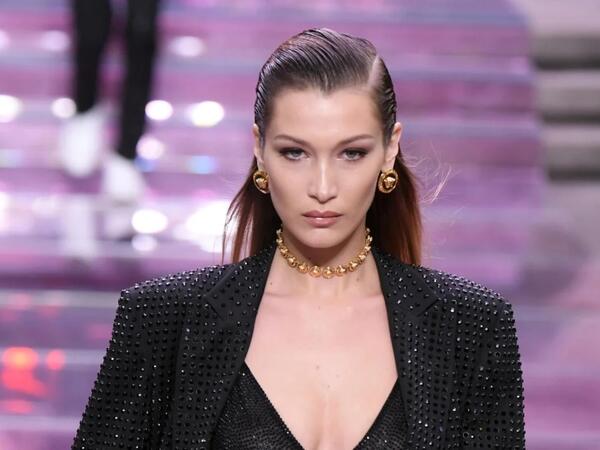 Dünyanın ən gözəl qadını narkotik satılan mağazanın yaxınlığında görünüb - <span class="color_red">FOTO</span>