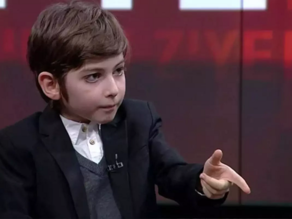 "Filosof Atakan" illər sonra yeni imici ilə görüntüləndi - <span class="color_red">FOTO</span>