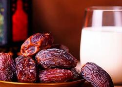 Sahurda çay yerinə süd için