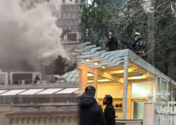 Bakının mərkəzində restoranda tüstülənmə oldu - VİDEO