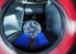 Topladıqları plastik şüşələrlə ev satın alırlar