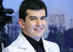 Məşhur aparıcı oğlu ilə FOTOsunu paylaşdı