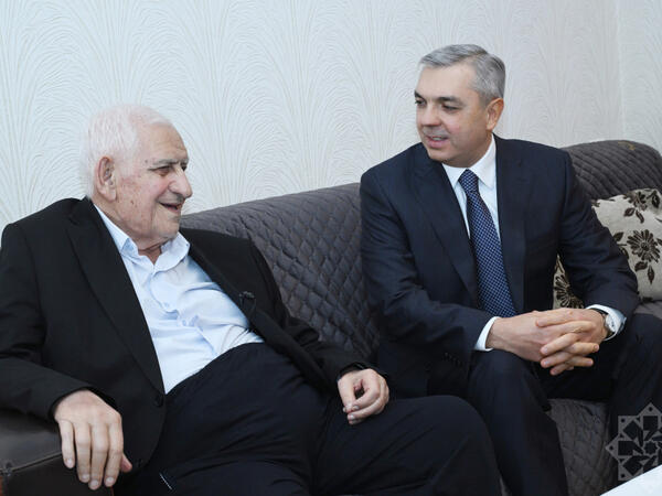 Xalq şairi Nəriman Həsənzadəyə “Heydər Əliyev” ordeni təqdim edilib - <span class="color_red">FOTO</span>