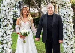 Özündən 42 yaş kiçik arvadından boşandı - <span class="color_red">FOTO</span>