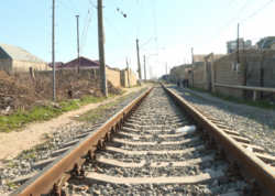 Bu ərazidə dəmir yolu ÇƏKİLƏCƏK