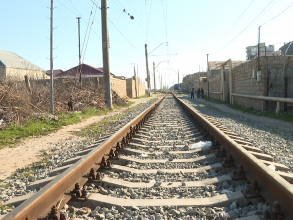Bu ərazidə dəmir yolu ÇƏKİLƏCƏK