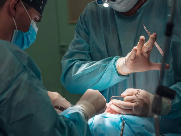 Azərbaycanda plastik cərrahiyyə üzrə iki şöbə yaradılıb