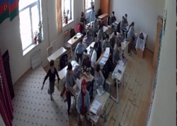 Şagirdlər zəlzələyə belə yaxalandılar - <span class="color_red">ANBAAN VİDEO</span>