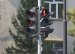 Yeni işıqforlar sürücüləri cərimələyəcək?