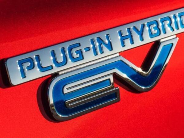 Hibrid avtomobillər rəsmi göstəricidən 300% çox yanacaq işlədirmiş - <span class="color_red">ARAŞDIRMA</span>