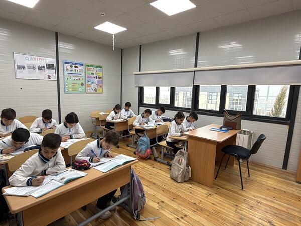 Zəfərin sədası sinif otaqlarından gəlir: Kəlbəcərdə yeni məktəb - <span class="color_red">FOTO</span>