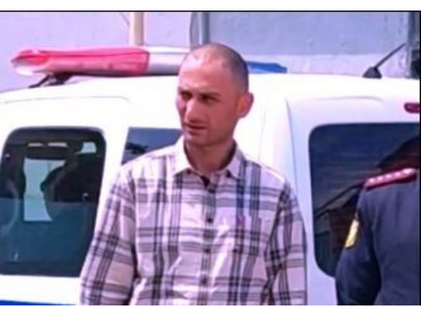 6 arvadı olan atasını 13 bıçaq zərbəsi ilə öldürdü - HƏBS EDİLMƏDİ - <span class="color_red">FOTOlar</span>