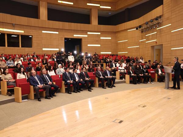 Dövlət Proqramı məzunları üçün karyera sərgisi keçirilib - <span class="color_red">FOTO</span>