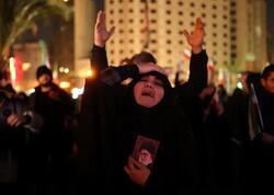 Tehranın iki üzü: Yas və şənlik