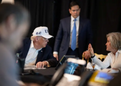 Tramp: "Əsas hədəf rəhbərliyin başını kəsməkdir"