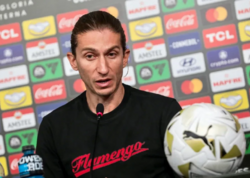 Luis Filip istefaya göndərildi