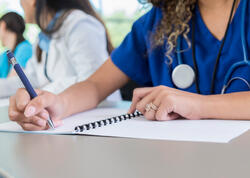 Azərbaycanda tibb təhsili 5 ilə SALINIR?