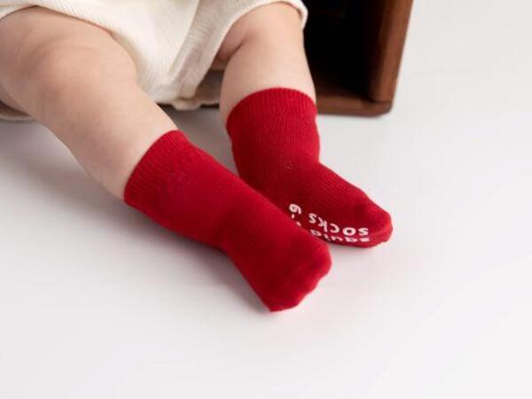 Valideynlərə xəbərdarlıq - Bu corablar təhlükəlidir - <span class="color_red">FOTO</span>