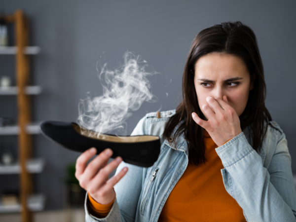 Ayaqqabıdan gələn xoşagəlməz qoxudan necə qurtulaq?