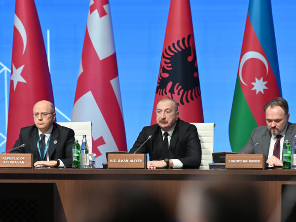 Prezident İlham Əliyev: 2028-ci ildə “Şahdəniz”in yeni mərhələsi üzrə hasilatın başlanmasını gözləyirik