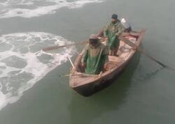 Xəzərdə köməksiz qalan azərbaycanlılar xilas edildi - <span class="color_red">FOTO</span>