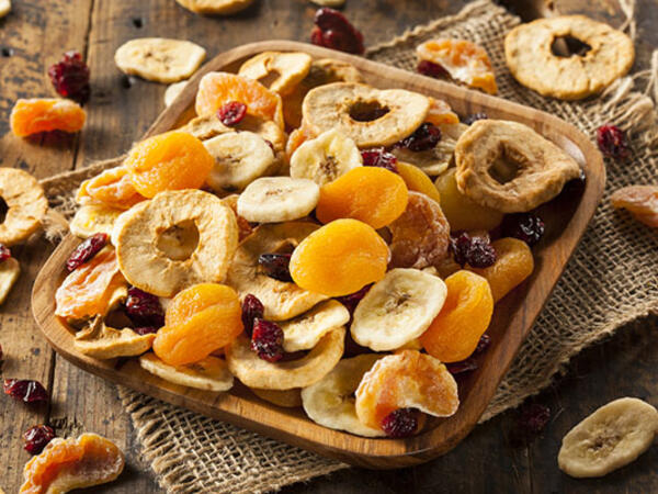 Quru meyvələrə qatılan kimyəvi maddələr hansı risklər daşıyır?