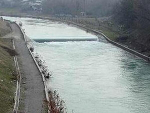 40 yaşlı kişi su arxında ölü tapıldı