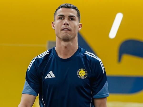Hər kəs 41 yaşlı Ronaldonun bu görüntüsündən danışır - FOTO