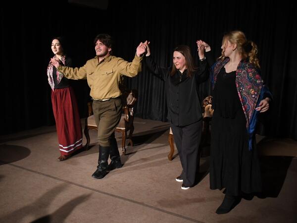 “Ayı” adlı tamaşanın premyerası keçirilib - <span class="color_red">FOTO</span>