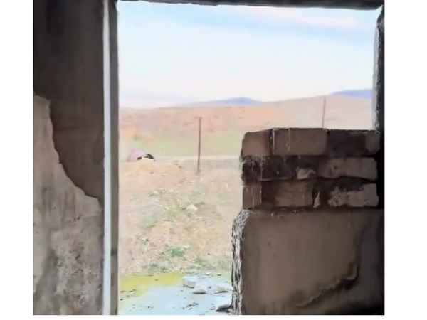 İllər sonra Xocavənddəki evinə QAYITDI: Reaksiyası diqqət çəkdi - <span class="color_red">VİDEO</span>